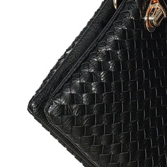 VelvetVault Faux Leather Ladies Fashion Crossbody Bag