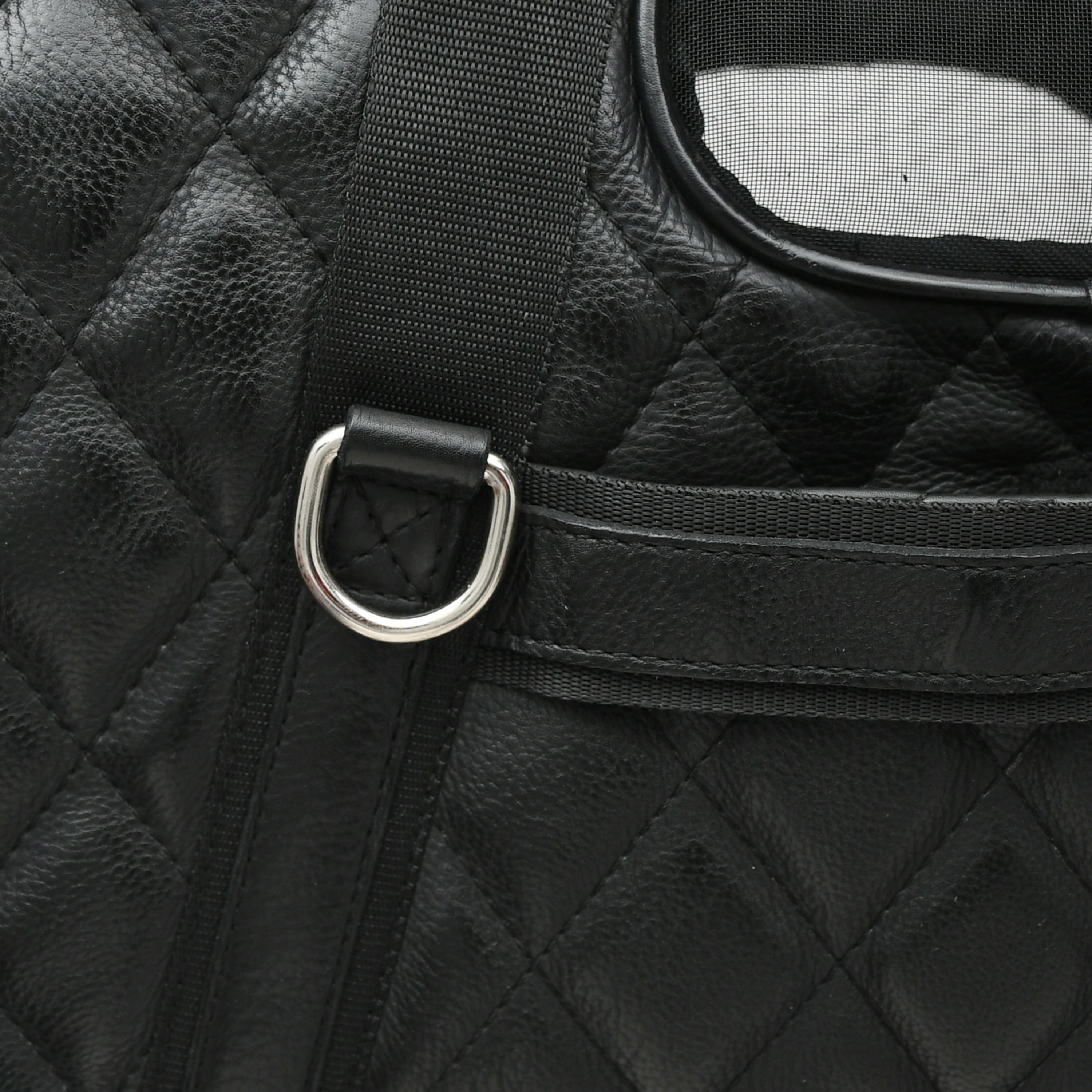 Luxury pet carrier bag made of real leather

